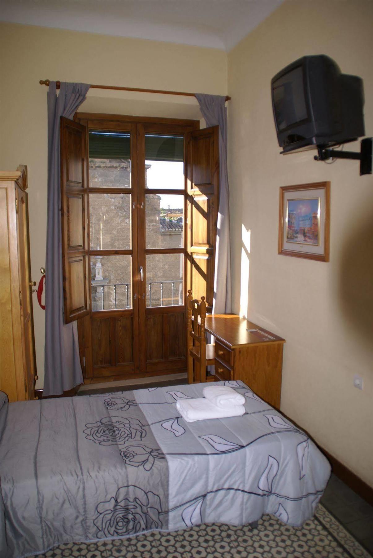 Oyo Fonda Sanchez 2* Granada
