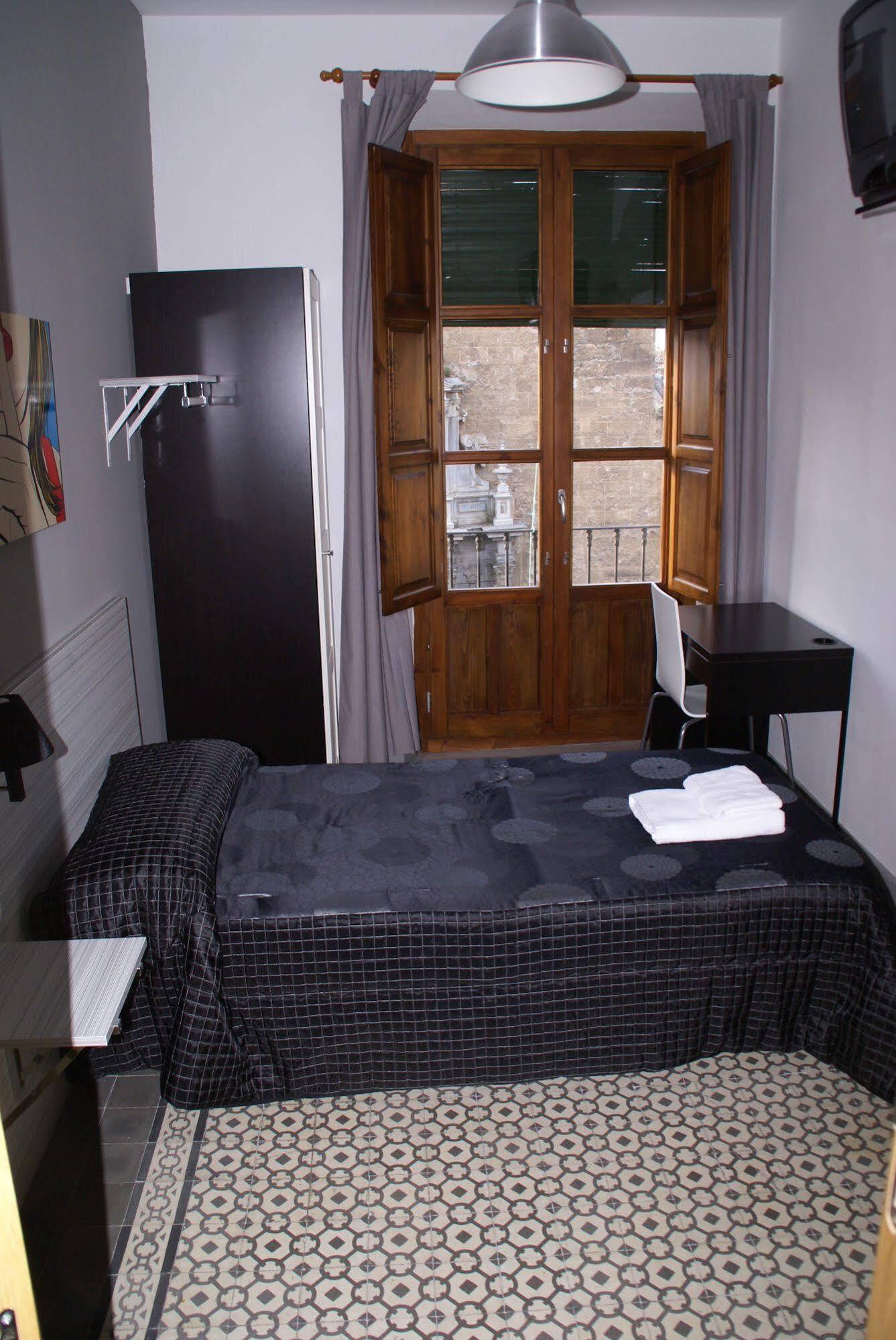Oyo Fonda Sanchez Gasthof Granada